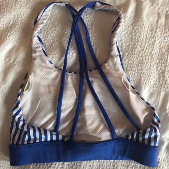 Sports top - Picture 2 of 2